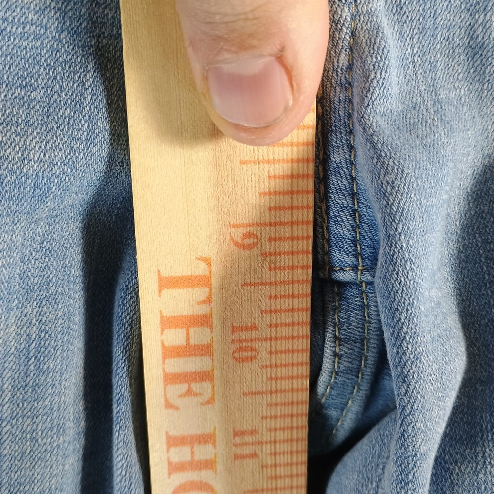 Levi Jeans‎ Women 8M W29 L30 Classic Straight Light Wash Mid Rise Classic USA - Picture 12 of 14